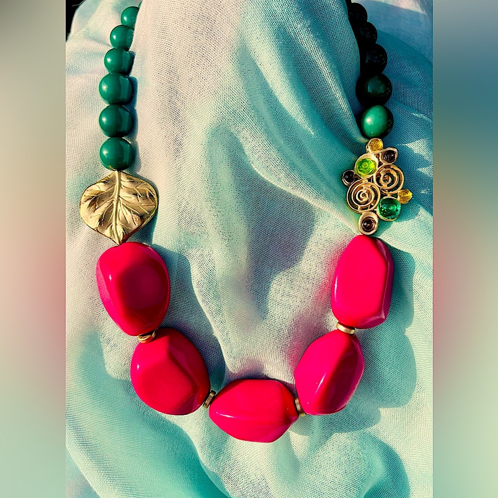 Vintage Matte Gold, Pink, Green Fashion necklace